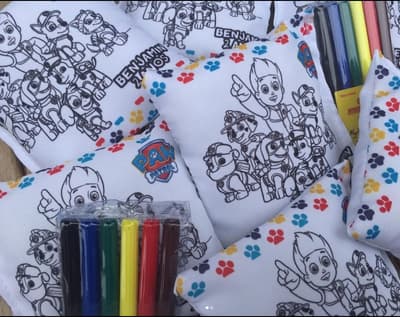 #110 ALMOFADA DE COLORIR